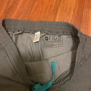 Wearfigs Scrubs